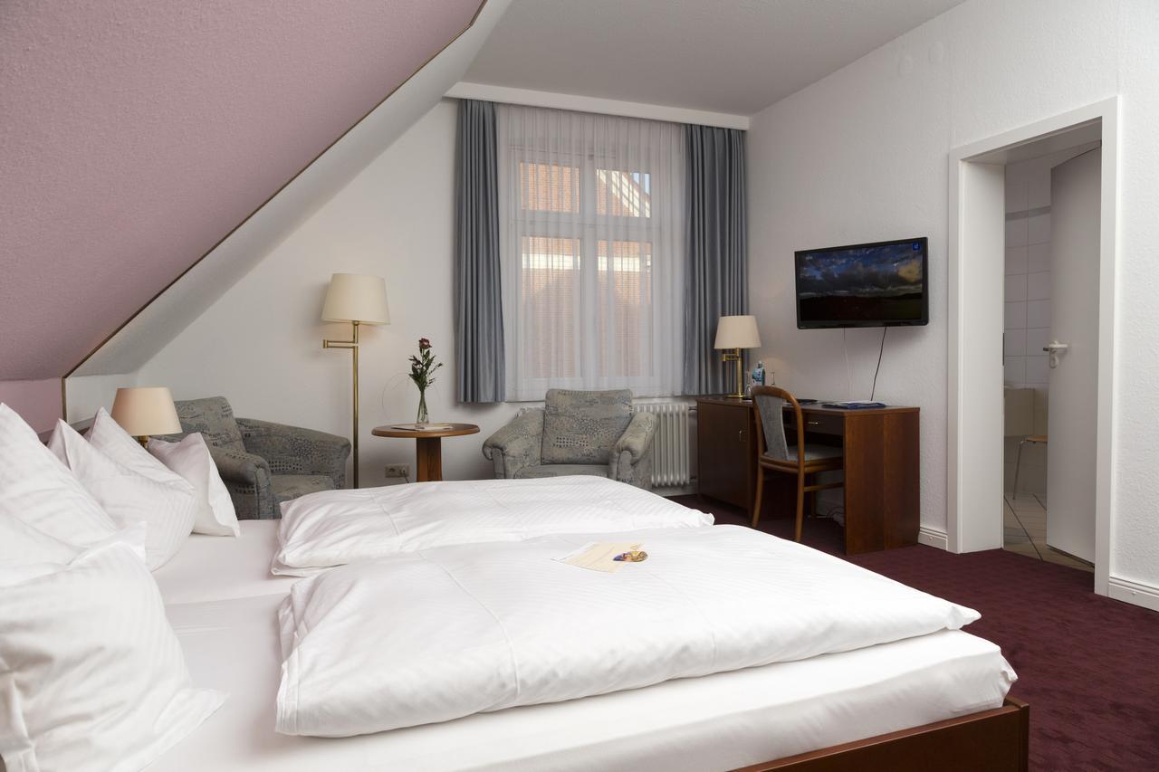 Ringhotel Residenz Wittmund Exterior foto